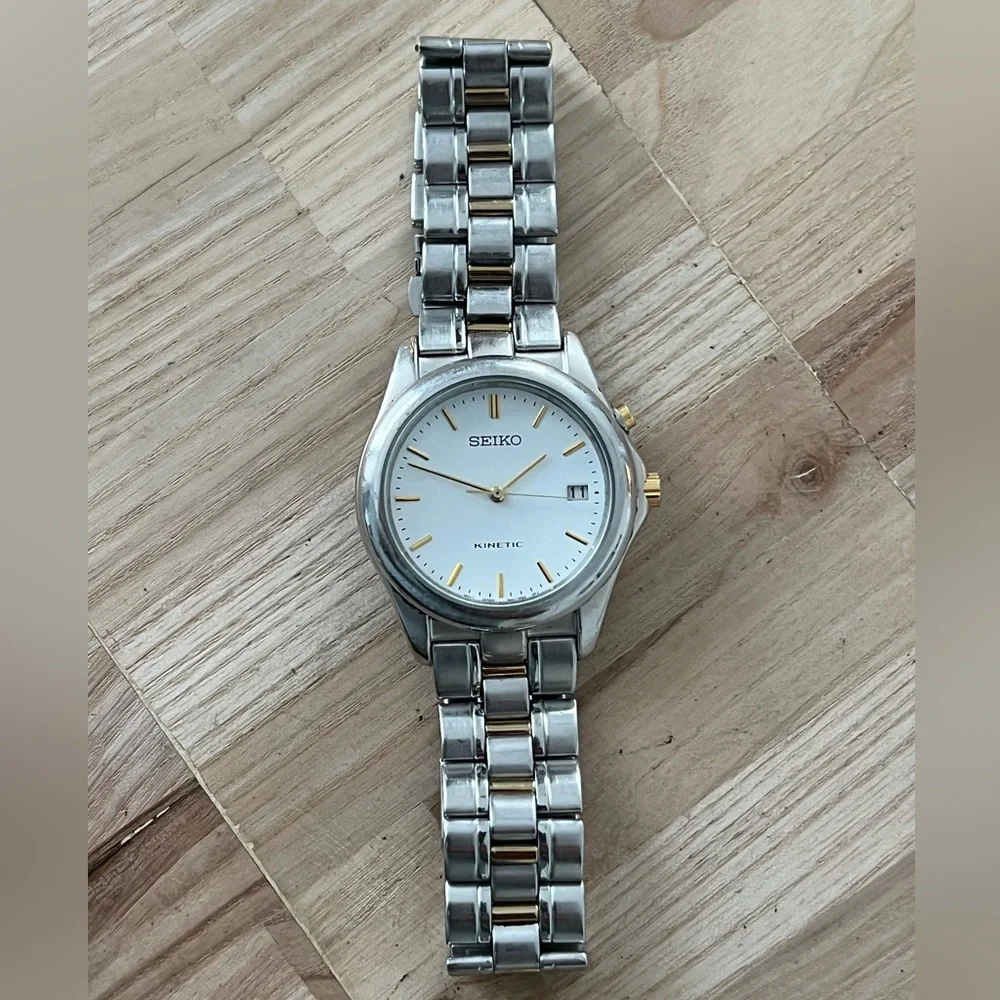 Seiko Kinetic Automatic Vintage Men’s Watch Two-Tone Bracelet White Dial Date